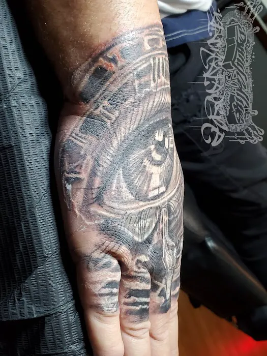 Premium Tattoo Artistry by Daniel Collins 0