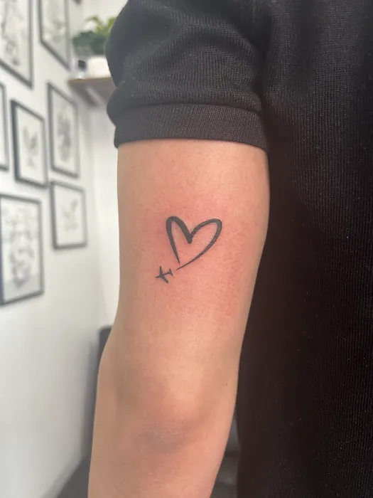 Isaias Ink 1