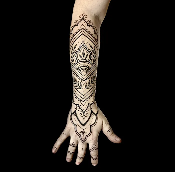 Isaias Ink 4