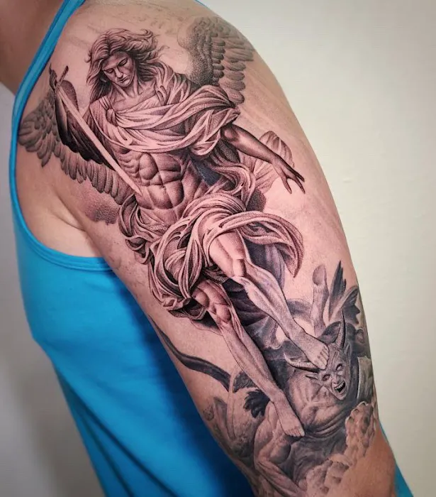 Inkvitrus Tattoo Studio 4