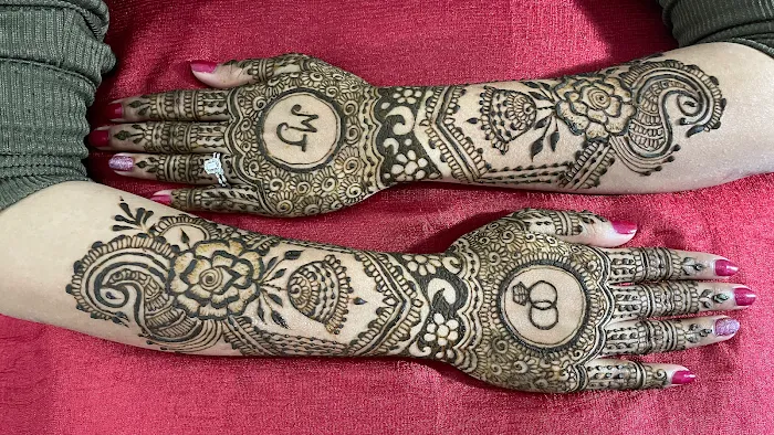 Lisa’s Henna 8