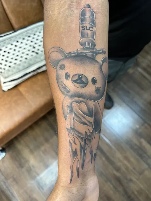 Carlos Tattoo LLC 0