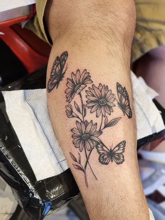 King Louies Tattoo Parlor 3