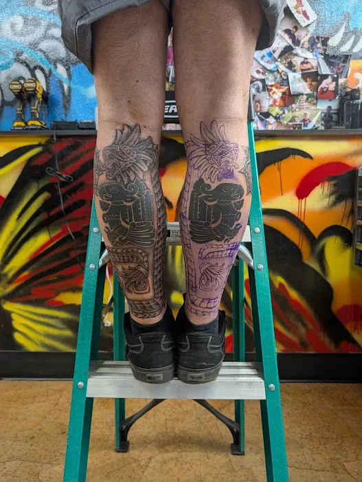 Hot Rod Tattoos and Body Piercing 1