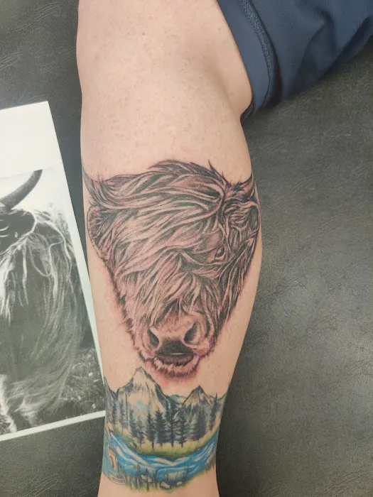 Hot Rod Tattoos and Body Piercing 0