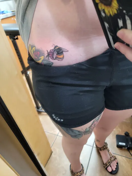 Holy Mountain Vintage & Tattoo 1