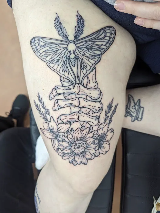 Brickhouse Tattoo Studio 6