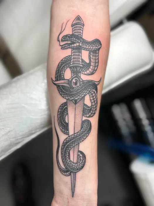 C4 INK 4