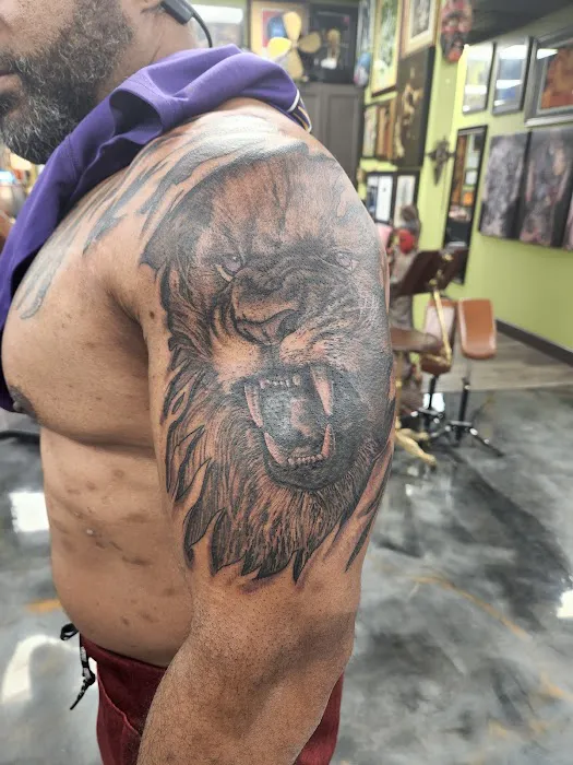 Black Cobra Tattoo Studio 3