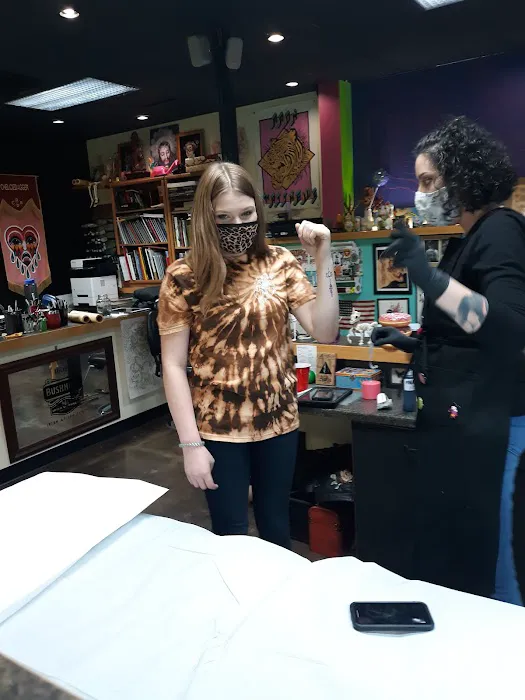 Seventh Street Tattoos & Piercing 4
