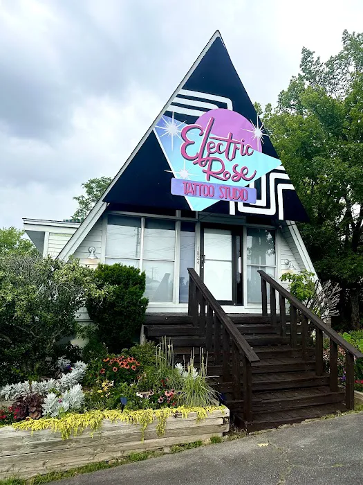 Electric Rose Tattoo Studio 8