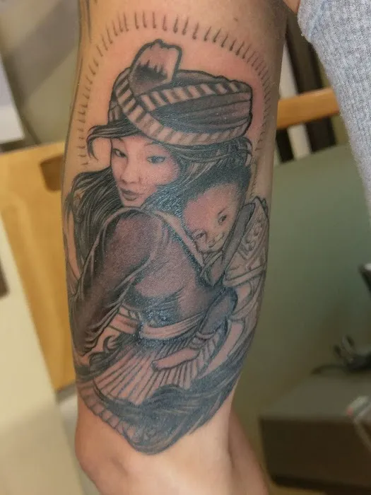 Newport Tattoo 8