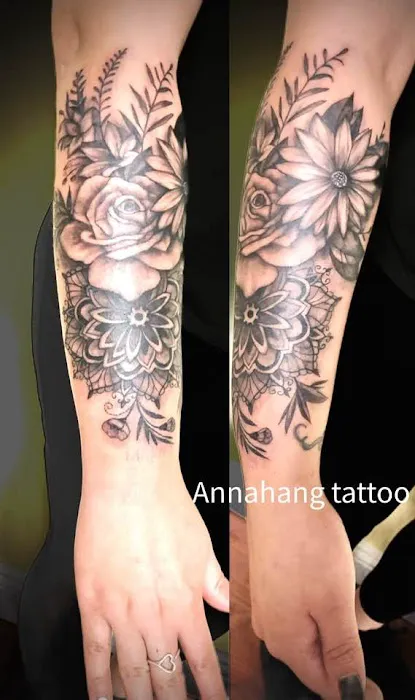 Anna Hang Tattoo 4
