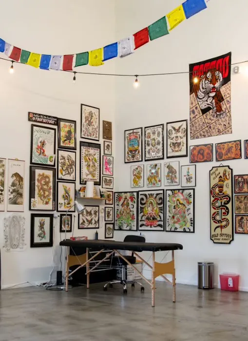 Hang Loose Tattoo 4