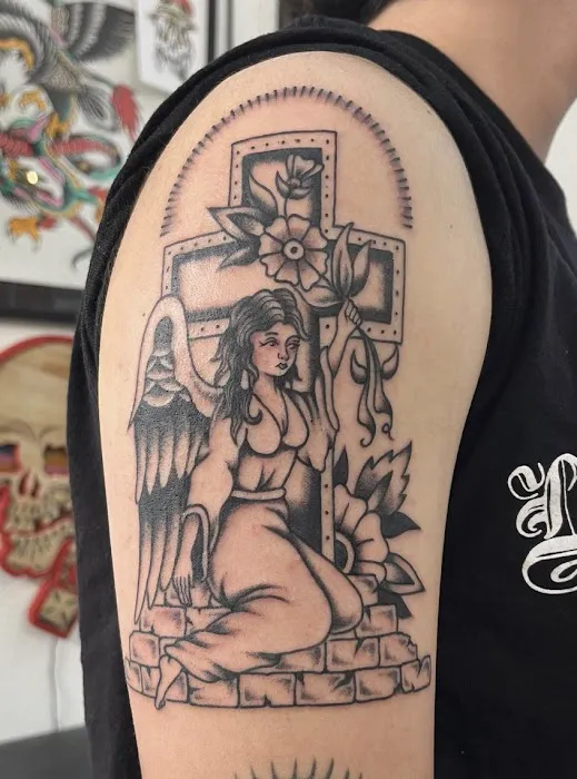 Hang Loose Tattoo 2