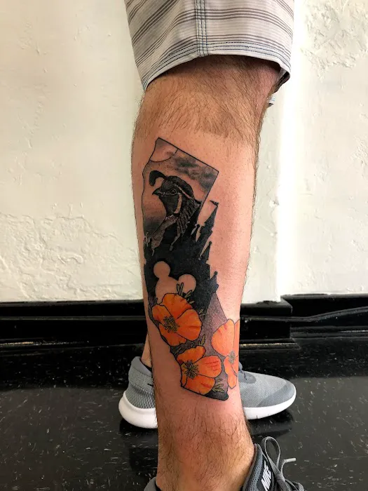Black Umbrella Tattoo and Art Gallery 4