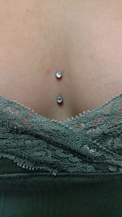 CM Hurt Piercing & Jewelry 1