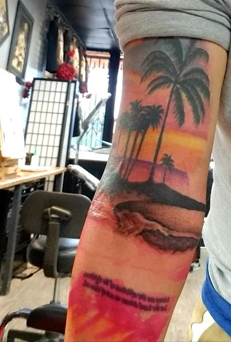 Mi Familia Tattoo Studio 1