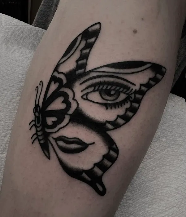 Voulez-Vous Tattoo 8