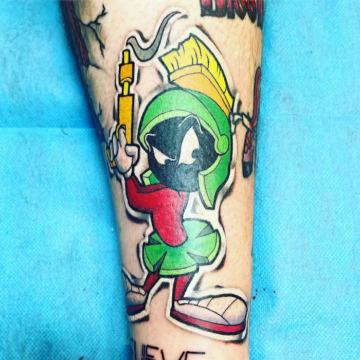 Black Moon Lilith Tattoo Studio 7