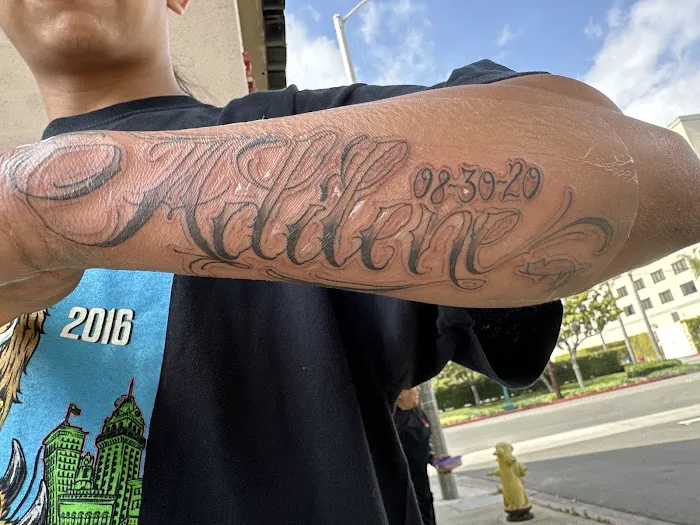 Monsters Den Tattoo Shop & Piercing (YES WE TAKE WALK-INS) 4
