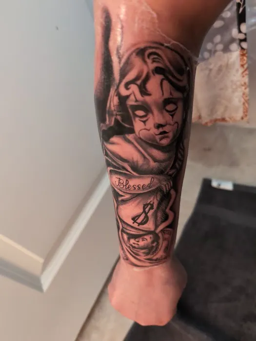 Monsters Den Tattoo Shop & Piercing (YES WE TAKE WALK-INS) 7
