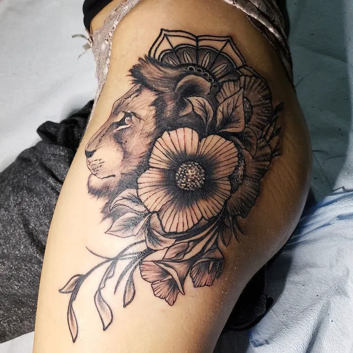 Lo Cal Tattoo Studio 9