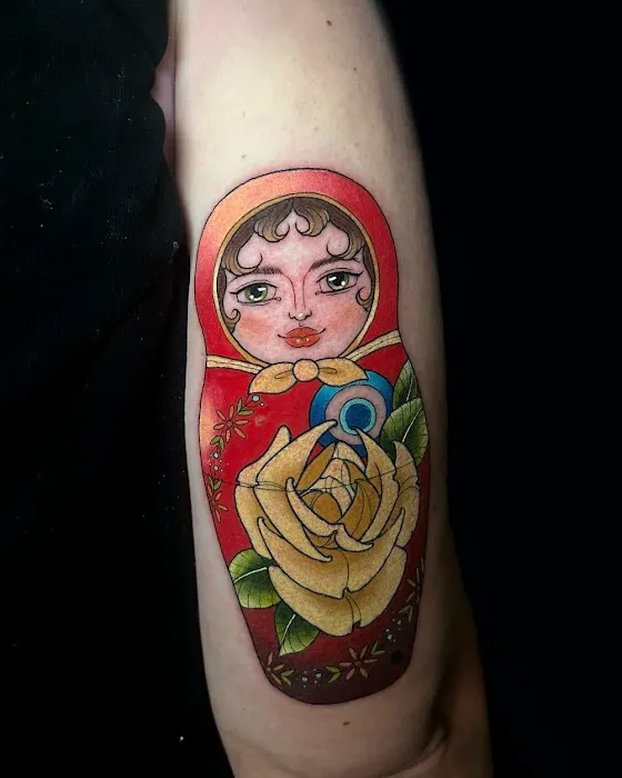 La Luna Art Collective 1