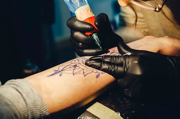 Crabby Travi Body Piercing 3