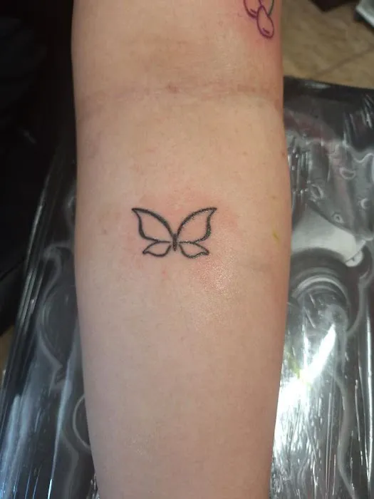 Authentic Roots Tattoo Shack (A.R.T. Shack) 2