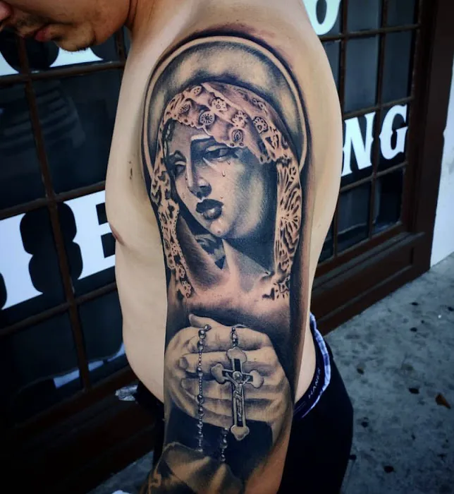 Lincoln Avenue Tattoo 4