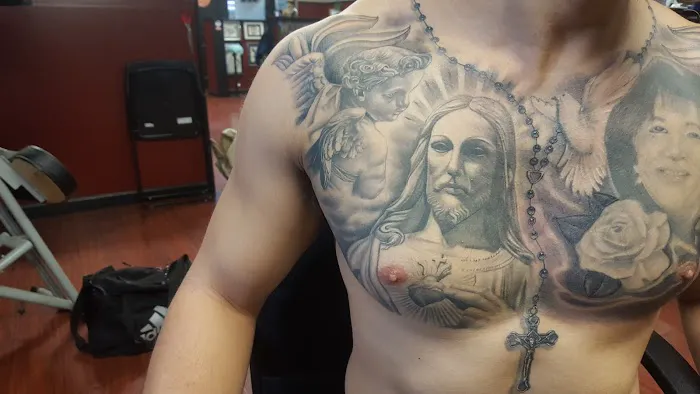 Lincoln Avenue Tattoo 7