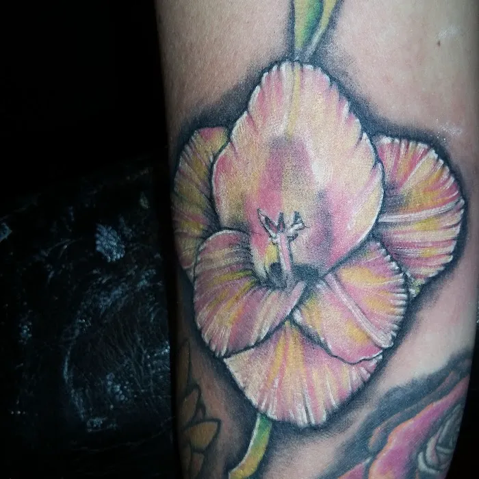 Lincoln Avenue Tattoo 9