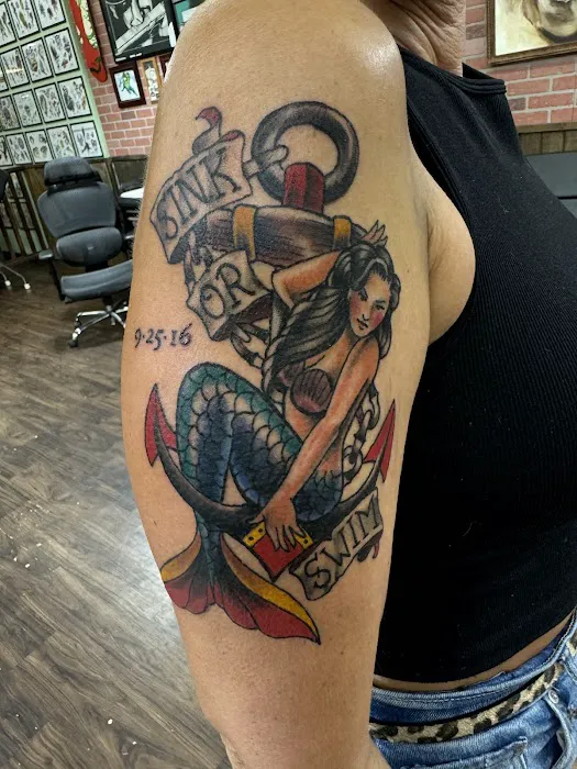 Lefty's Tattoo 0