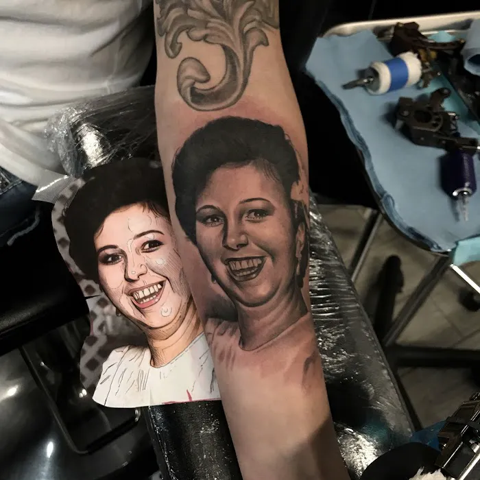 Visual Art Tattoo Studio 2