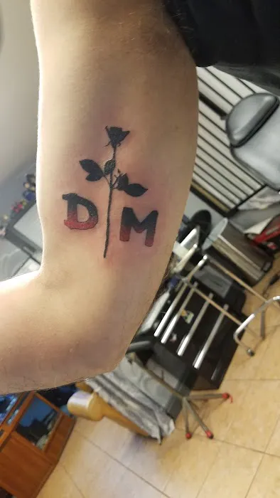 EngineerInk Tattoo & Body Piercing 6