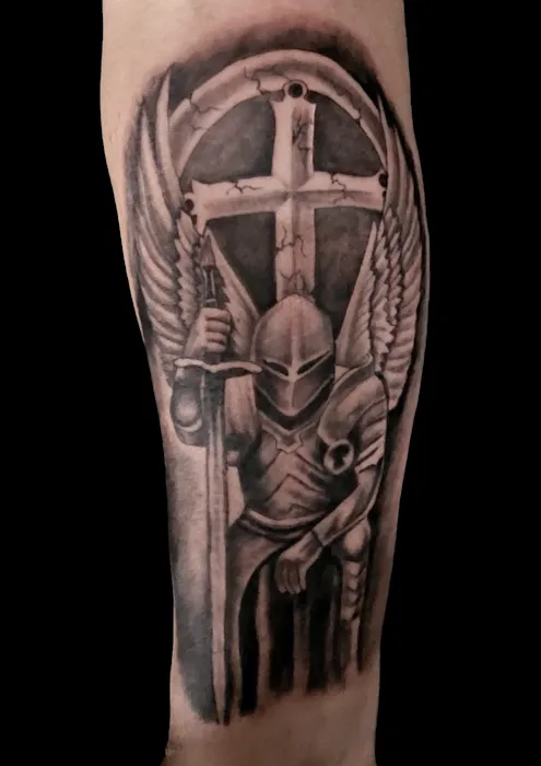 CIRCLE CITY TATTOO 8