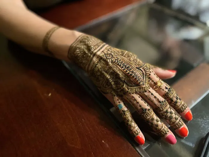 Roman Ink Tattoo Parlor 8
