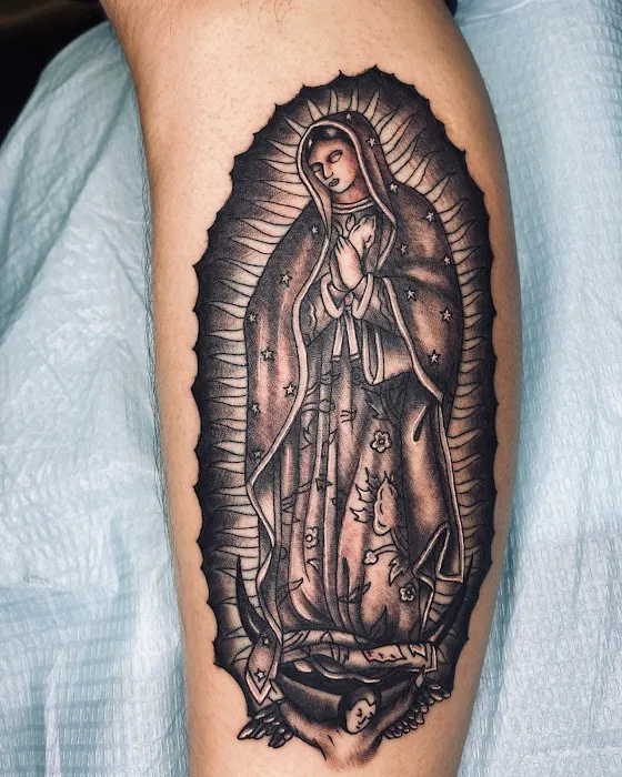 Roman Ink Tattoo Parlor 16