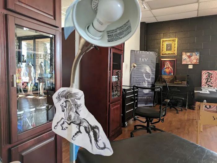 Lambert & Gunn Tattoo Studio 7