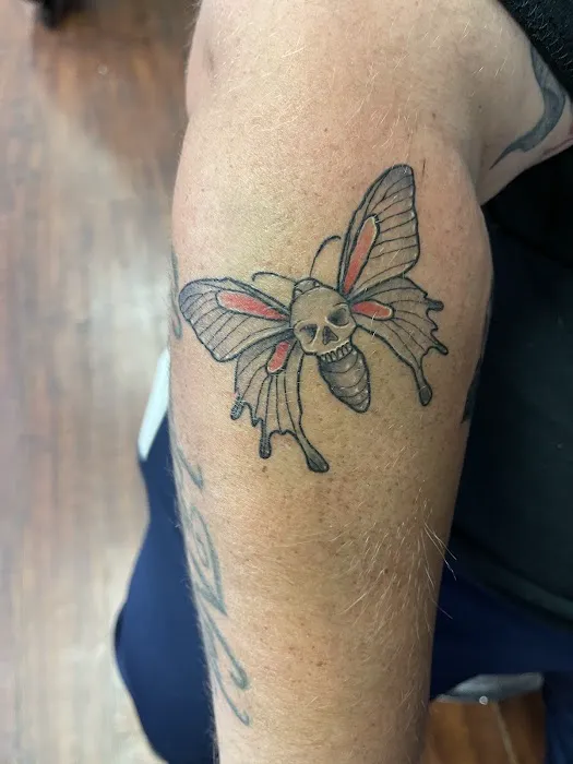 Just Deadly Tattoo Parlor 8