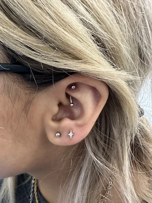 Baron Art Tattoo & Piercing Studio 6
