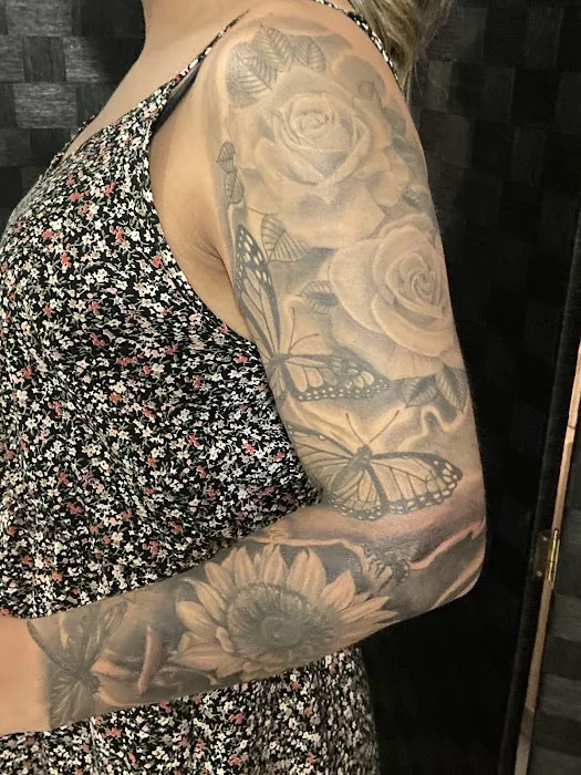 Colibri Tattoo Studio 3