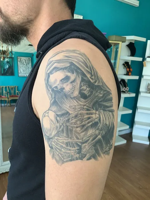Colibri Tattoo Studio 5