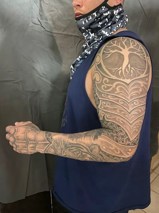 Colibri Tattoo Studio 6