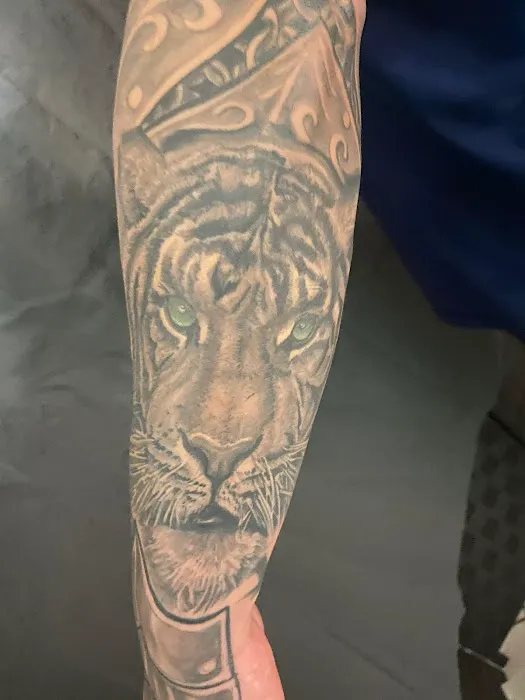 Colibri Tattoo Studio 4