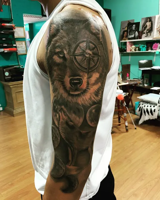 Colibri Tattoo Studio 2