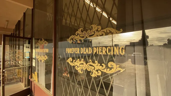 Forever Dead Tattoo & Piercing 2