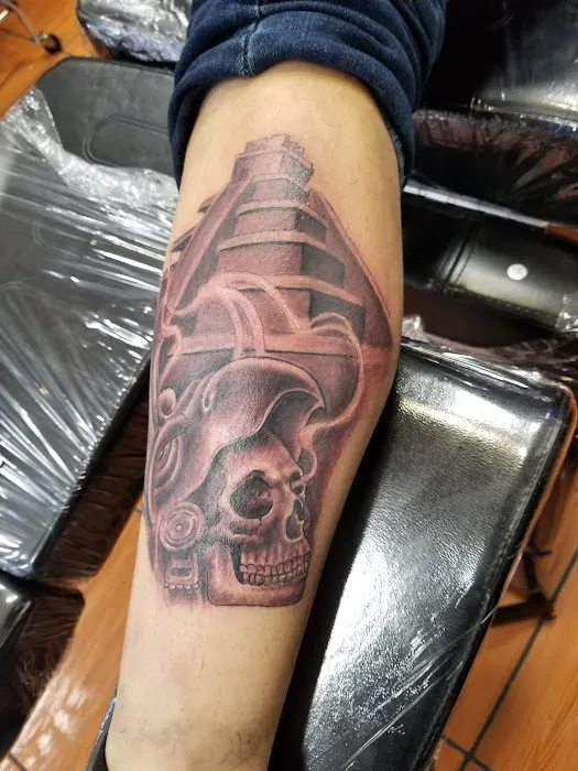 Lefty's Tattoos 3