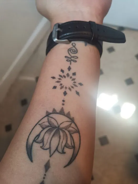 Pushing Ink Tattoo Studio 4
